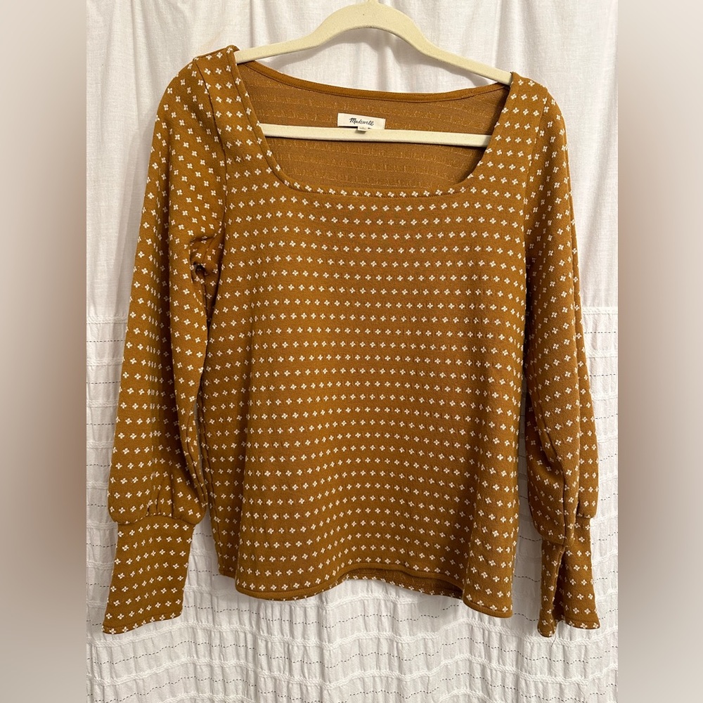 Madewell Top / long sleeve / Round-square neckline